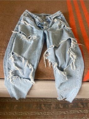 American Eagle baggy ripped jeans